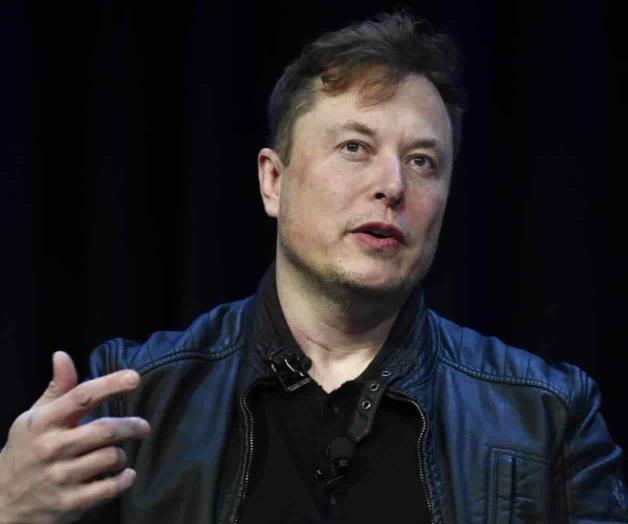 Vende Musk acciones antes de reconocer debilidad de Tesla