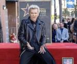 Así celebra Billy Idol su reconocimiento en Paseo de la Fama