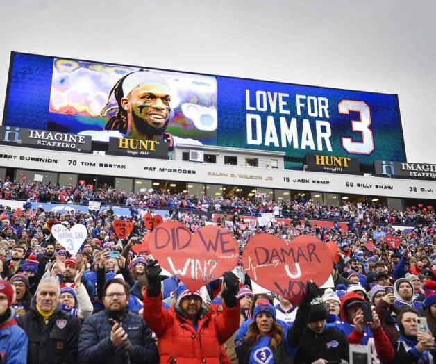 Bills y sus seguidores dan muestras de apoyo a Hamlin