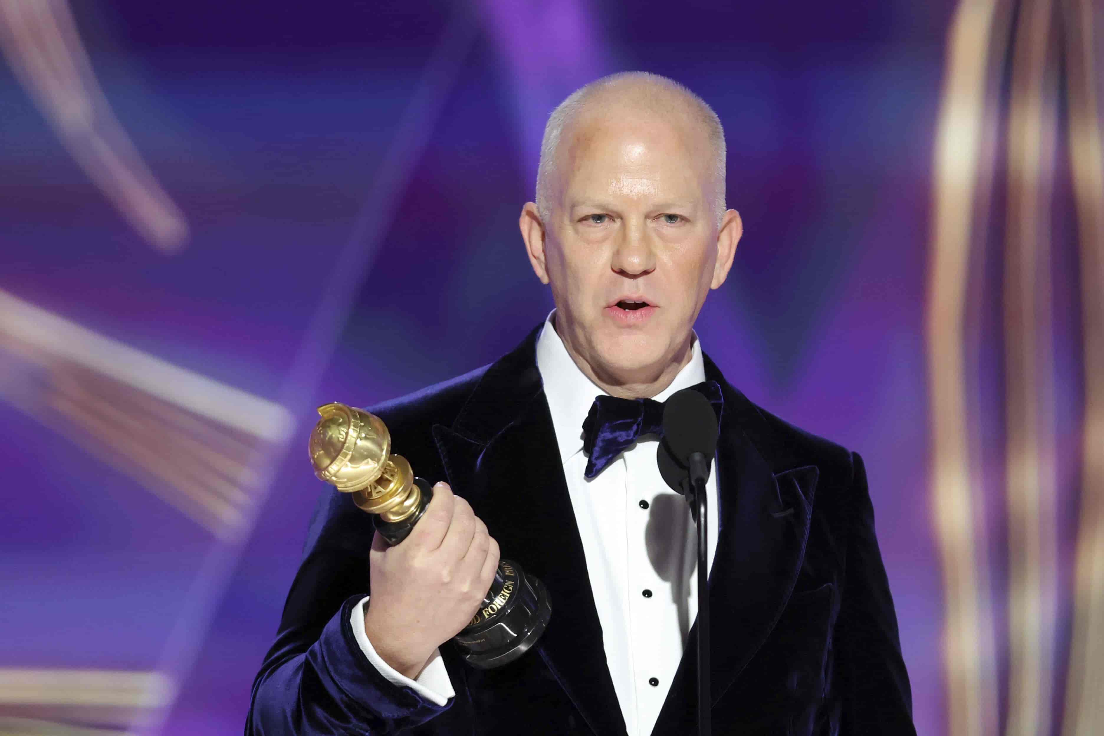 Ryan Murphy recibe premio Carol Burnett .