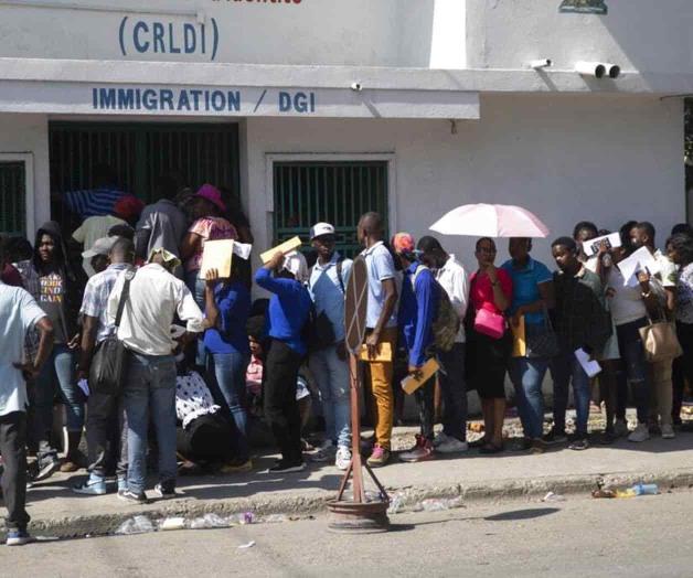 Haitianos tratan de aprovechar vía legal para llegar a EEUU