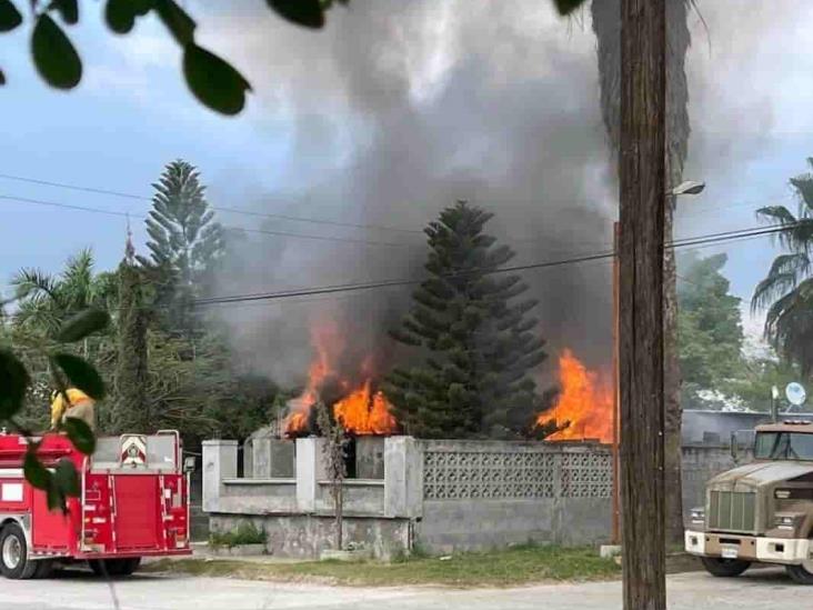 Devora fuego vivienda Devora fuego vivienda