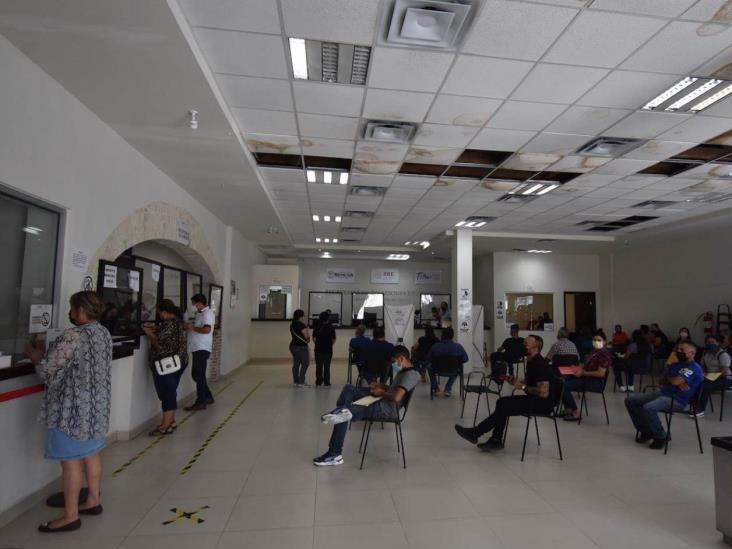 Poco les importa alza en pasaporte Poco les importa alza en pasaporte