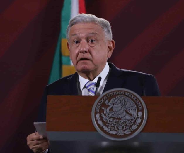 Acusa AMLO que UNAM se lava las manos en caso de plagio de tesis