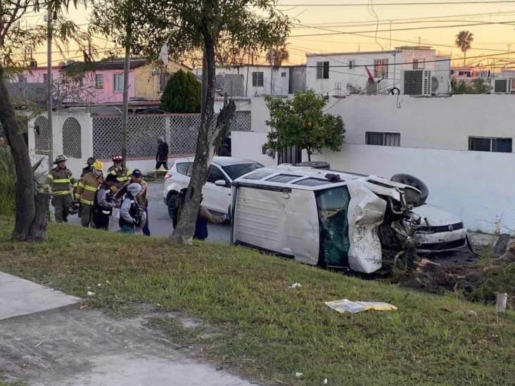 Muere jovencita y dos más resultan lesionadas en trágico accidente Muere jovencita y dos más resultan lesionadas en trágico accidente
