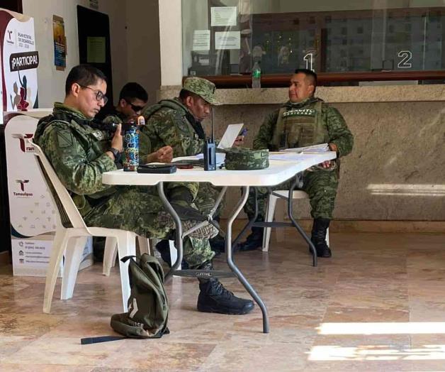 Piden a jóvenes tramitar cartilla