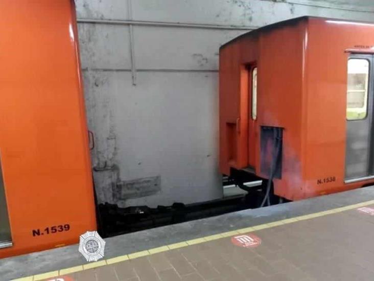 Se separan vagones de tren en estación Polanco Se separan vagones de tren en estación Polanco