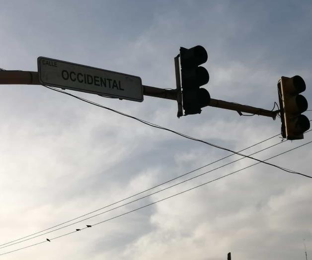 Se quedan semáforos sin funcionar en boulevard Morelos