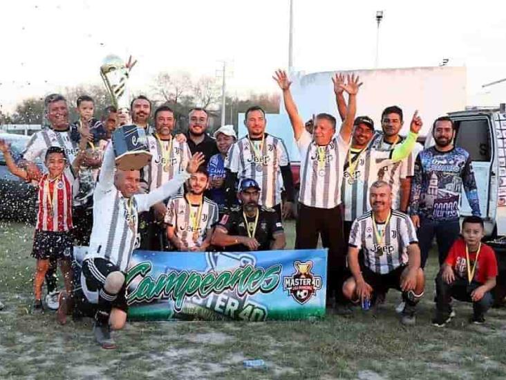 Cuervos, campeón en la Liga Master Cuervos, campeón en la Liga Master