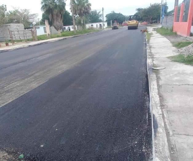 Terminan reencarpetado en la colonia Ribereña