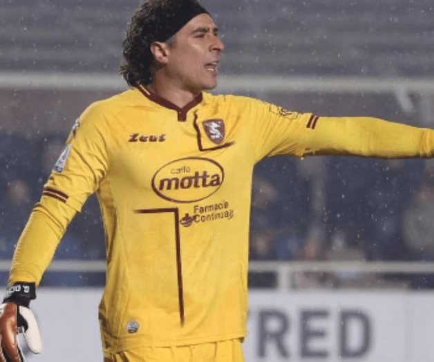 Guillermo Ochoa habla sobre la goleada: El futbol tiene golpes…