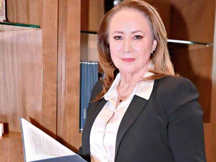 Promueven juicio político contra Esquivel por plagio Promueven juicio político contra Esquivel por plagio