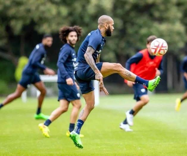 Desconocen en Pumas situación de Dani Alves