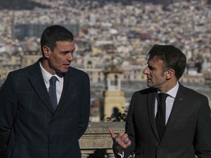 Sánchez y Macron se reúnen para firmar tratado de amistad Sánchez y Macron se reúnen para firmar tratado de amistad