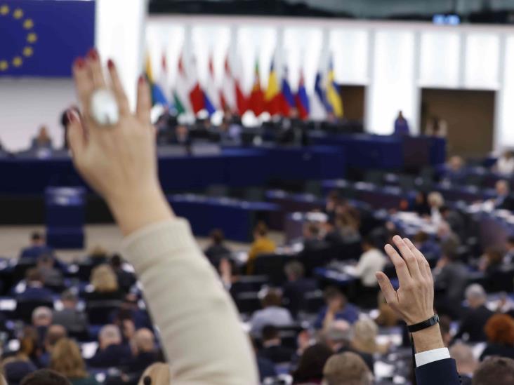 Piden incluir a Guardia de Irán en lista de terrorismo UE Piden incluir a Guardia de Irán en lista de terrorismo UE