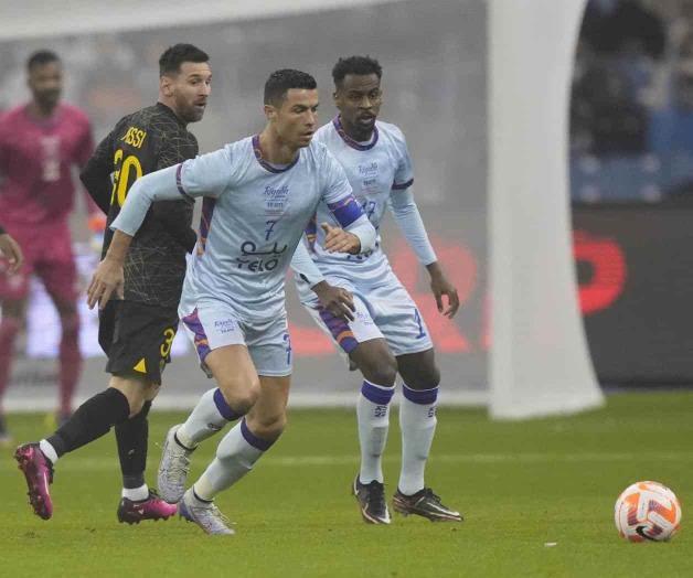 Se vuelven a enfrentar Messi y CR7 en victoria de PSG 5-4 ante estrellas de Arabia Se vuelven a enfrentar Messi y CR7 en victoria de PSG 5-4 ante estrellas de Arabia