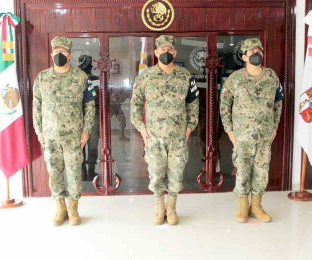 Relevan a comandante en la Primera Región Naval