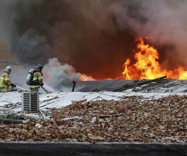 Cientos son evacuados por incendio en barrio pobre de Seúl