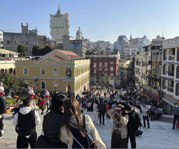 Pese al Año Nuevo Lunar, muchos chinos deciden no viajar