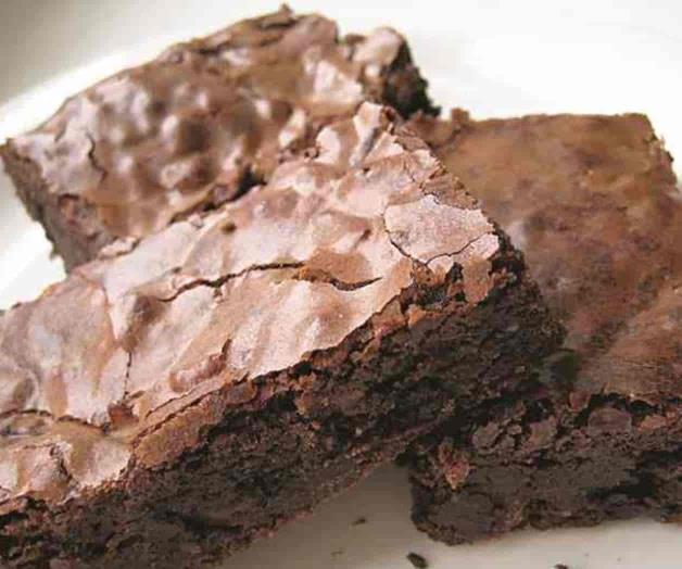 Suspenden a alumno que compartió brownies con marihuana 