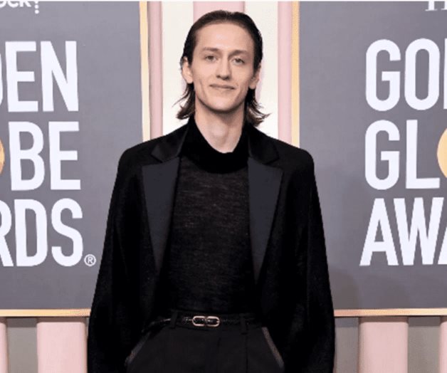 Acusan a Percy Hynes White, de Merlina, de abuso sexual