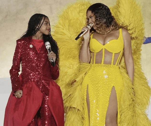 Vuelve  a los escenarios