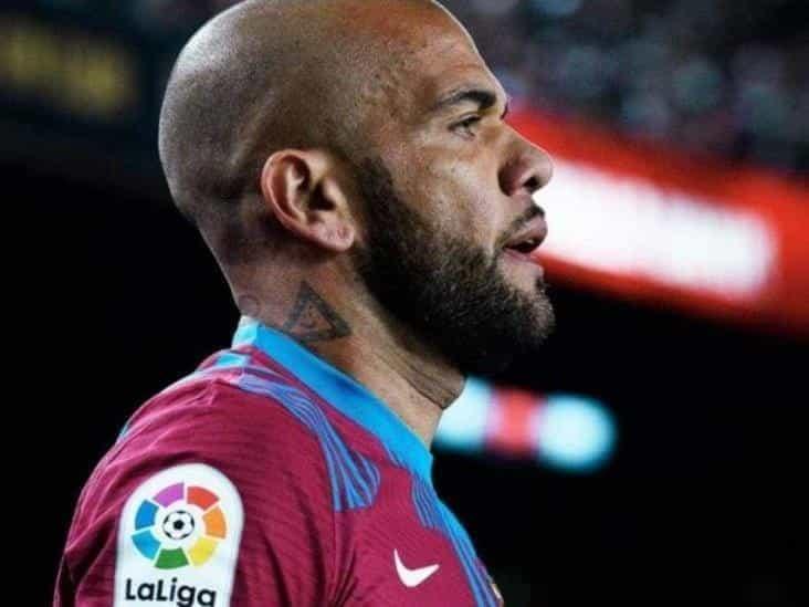Dani Alves miente sobre su salario en Pumas Dani Alves miente sobre su salario en Pumas