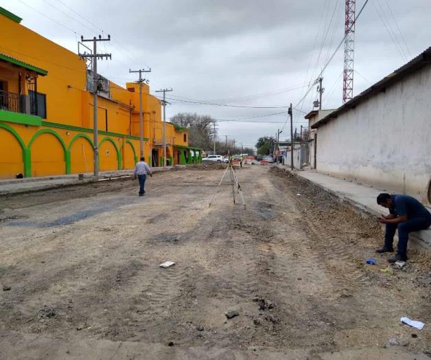 Rehabilitan calles de la Zona Centro de la Villa