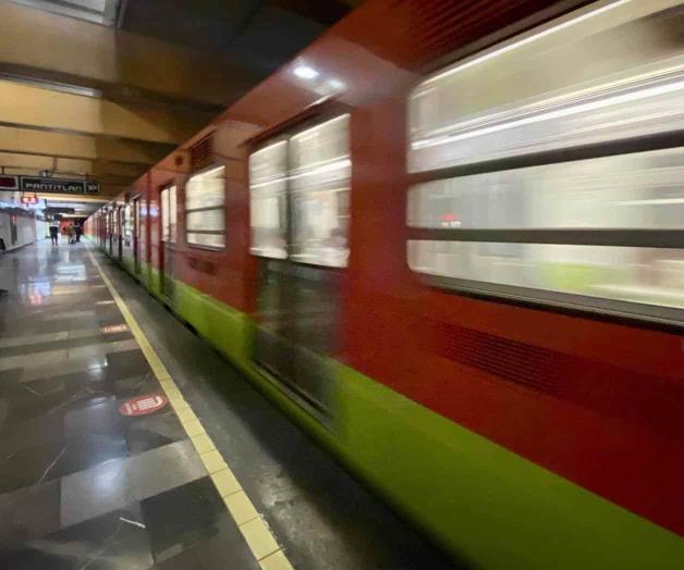 Dejan libre a acusada de lanzar aspas a vías del Metro