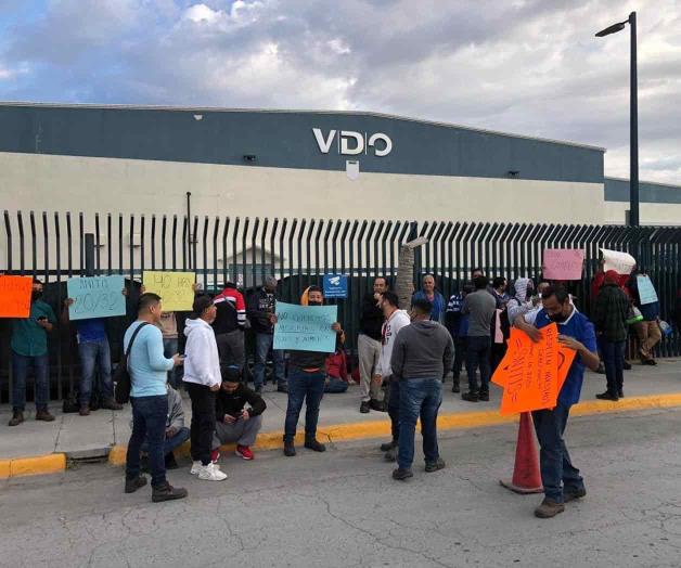 Dejan de laborar en maquiladora como protesta contra sindicato Dejan de laborar en maquiladora como protesta contra sindicato