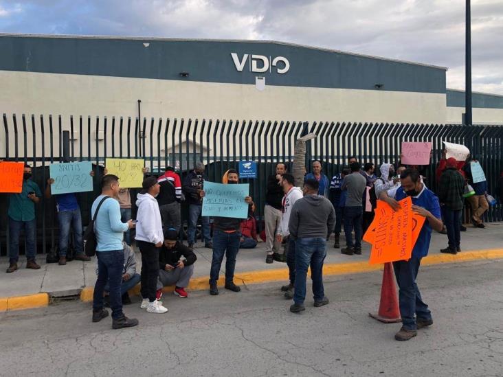 Dejan de laborar en maquiladora como protesta contra sindicato Dejan de laborar en maquiladora como protesta contra sindicato
