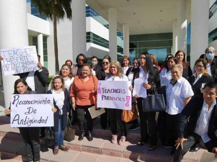 Piden maestros de inglés basificación Piden maestros de inglés basificación