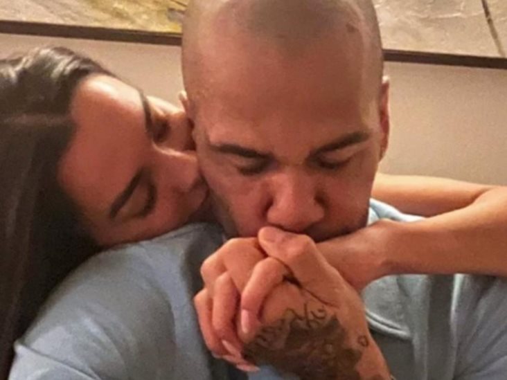 Joana Sanz borra de su vida en redes sociales a Dani Alves Joana Sanz borra de su vida en redes sociales a Dani Alves
