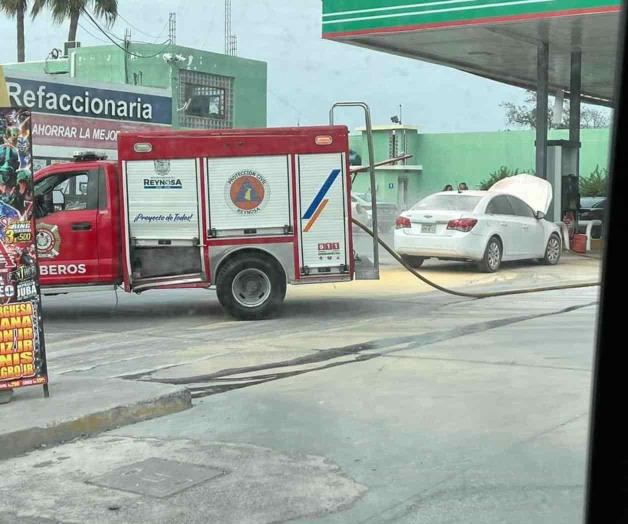 Se quemaba unidad y entra a gasolinera