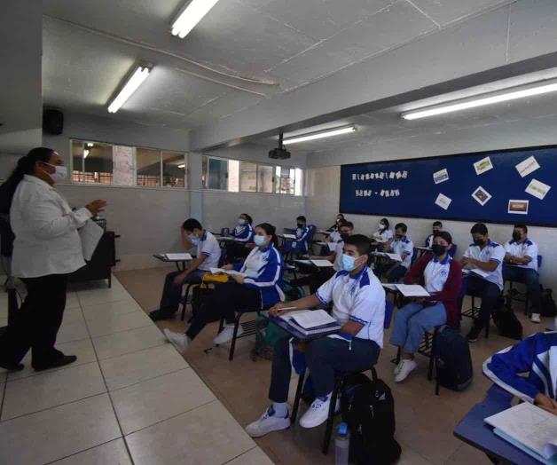 Adelantan inscripción y provocan molestias