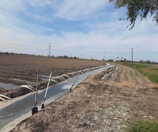 Inicia el riego de 40 mil hectáreas