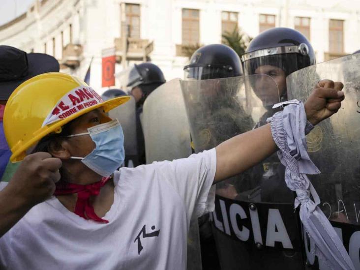 Presidenta de Perú propone adelantar elecciones para 2023 Presidenta de Perú propone adelantar elecciones para 2023