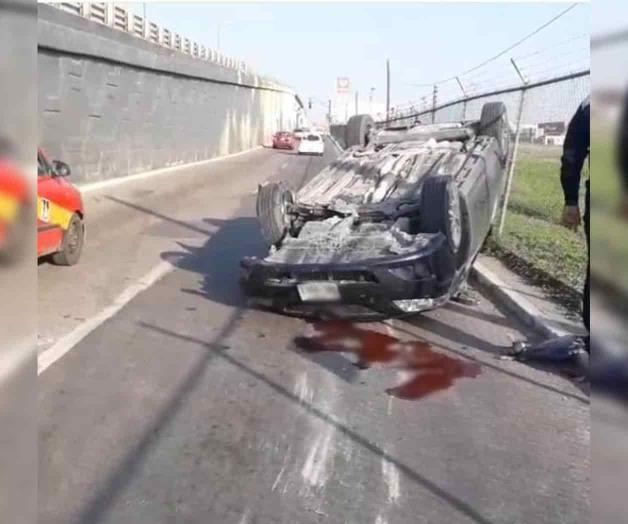 Cae de puente con su carro