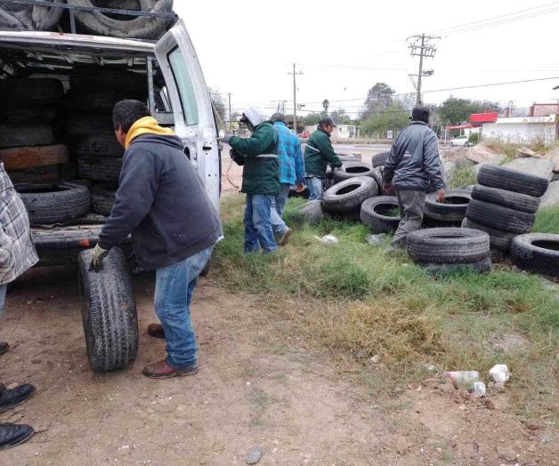 Erradican focos de dengue en las Brisas y Riveras Erradican focos de dengue en las Brisas y Riveras