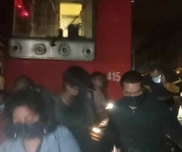 Entrega CDMX ayuda a víctima de choque en Línea 3