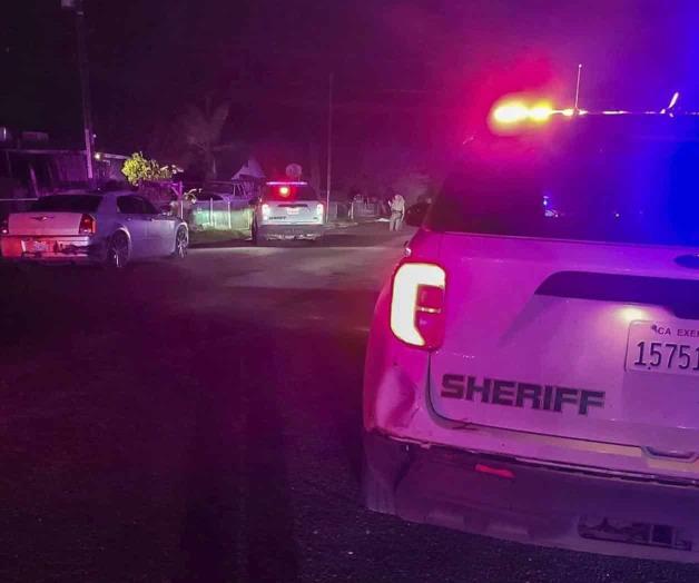 Arrestan a dos implicados en masacre en California