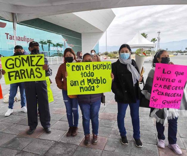 Obstaculiza alcalde obras: Frena construcción de Banco de Bienestar