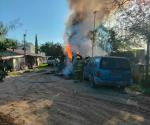 Sofocan bomberos incendio en la Villa