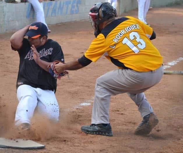 Cantan Play Ball en Liga Independiente