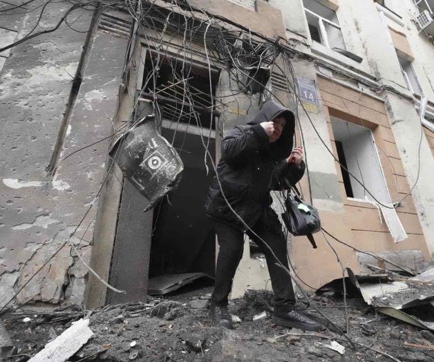 Ataques rusos dejan 5 heridos en ciudad ucraniana de Járkiv Ataques rusos dejan 5 heridos en ciudad ucraniana de Járkiv