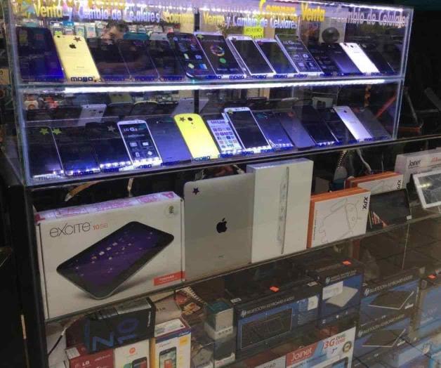 Caen ventas de celulares