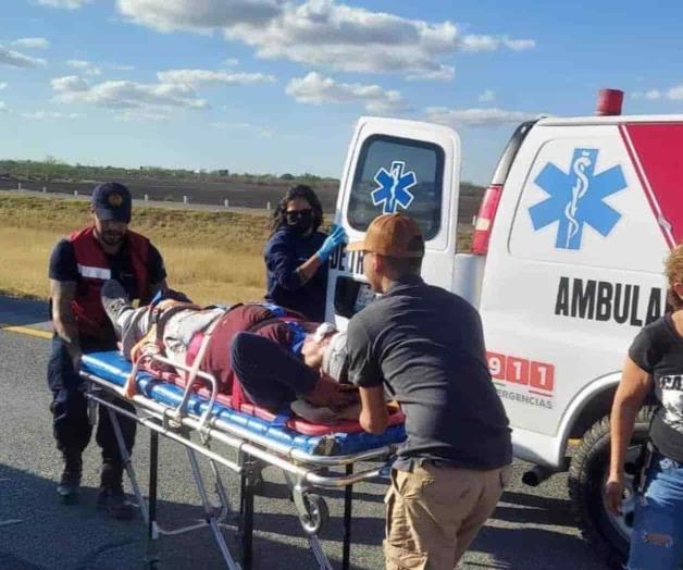 Impactan tráiler por alcance; 2 lesionados