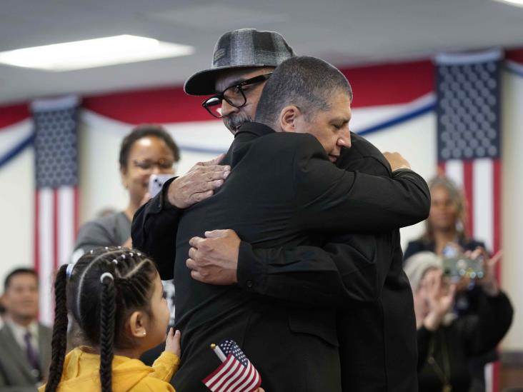 Se naturalizan veteranos que fueron deportados Se naturalizan veteranos que fueron deportados