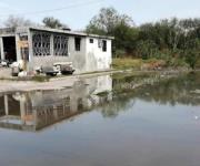 Padecen en Riveras del Carmen contaminación por aguas residuales