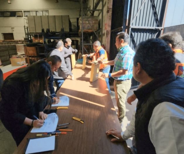 Entregan a trabajadores herramientas para el mantenimiento del Metro